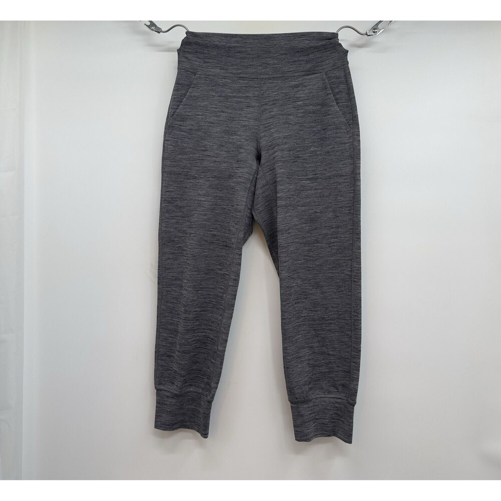 Lululemon Align Jogger Crop in Dark Gray Capri Length Buttery Soft Yoga Active 4
